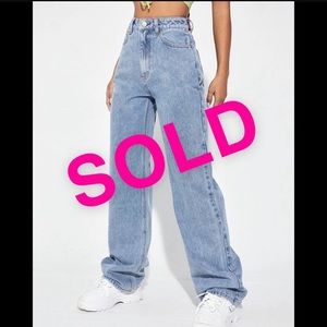 SOLD Light Wash Wide Leg Jeans
